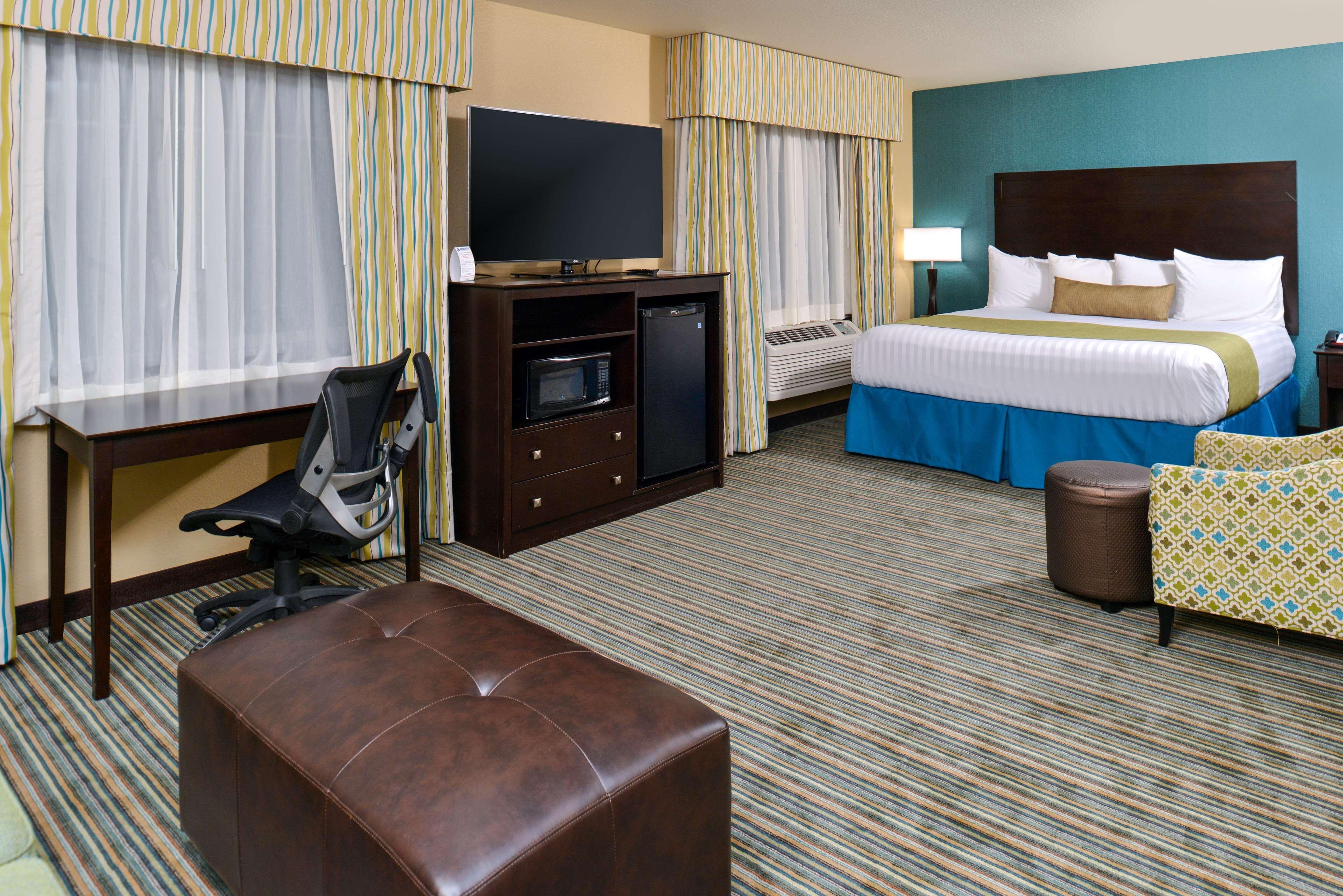Best Western Long Beach Inn Екстериор снимка