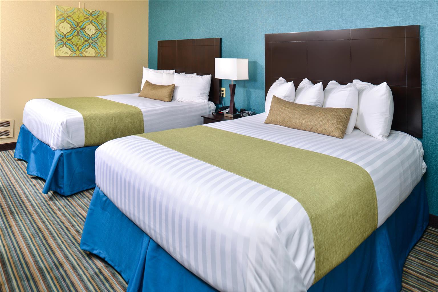 Best Western Long Beach Inn Екстериор снимка